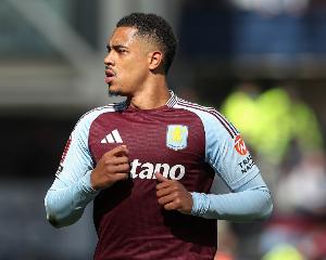 开云官网-转会费3900万+500万英镑！记者：雅各布-拉姆塞与纽卡签约5年