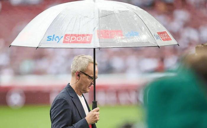 开云体育app下载-纽卡斯尔闪电签下沃尔特马德，转会费达8500万欧元