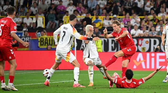 1719706853224006256.jpg 德国队谢天谢VAR!纳格尔斯曼的A方案走到十字路口