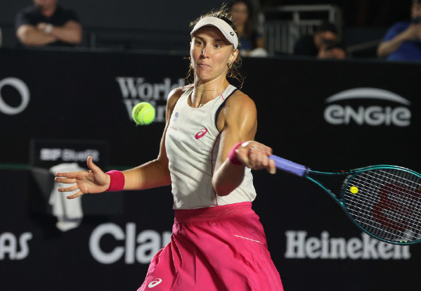 不喜欢中国？小白菜已抵达深圳，鲁德未婚要当爹，前二种子同出局