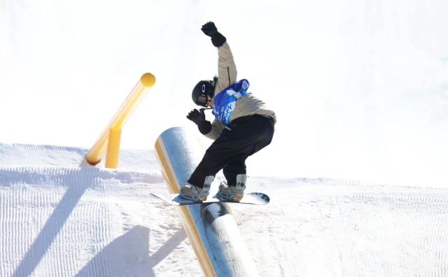 1708758404415033866.png 十四冬苏翊鸣包揽双冠 带伤出战展现超强抗压力