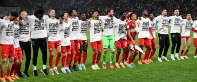 开云体育官网-欧联冠军vs卫冕冠军——德国杯决赛，杯赛专家的聚会