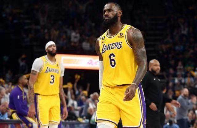 1682810602241032680.jpg 开云官网-【早报】35岁本泽马半场戴帽!15岁巴萨小将上演首秀