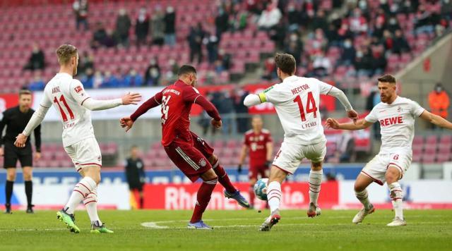 开云体育app下载-莱万戴帽竟被抢了风头？拜仁高价冗员打出了翻身仗