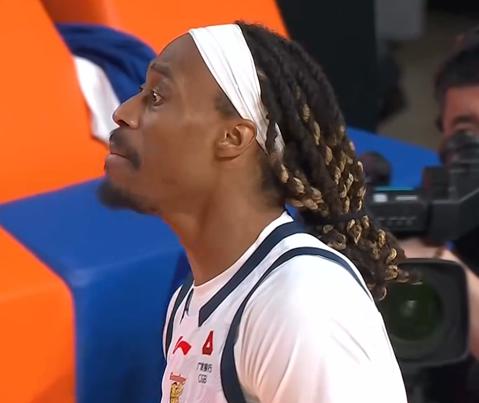 开云-广东3消息!徐杰创尴尬纪录,崔永熙复出敲定,麦考尔首秀惊艳