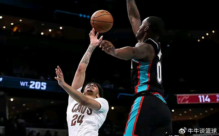 开云体育下载app-骑士次轮秀防守抢戏！进攻打铁却成赢球隐藏功臣？|NBA|克利夫兰骑士队|多诺万-米切尔|孟菲斯灰熊|nba_新浪体育_新浪新闻