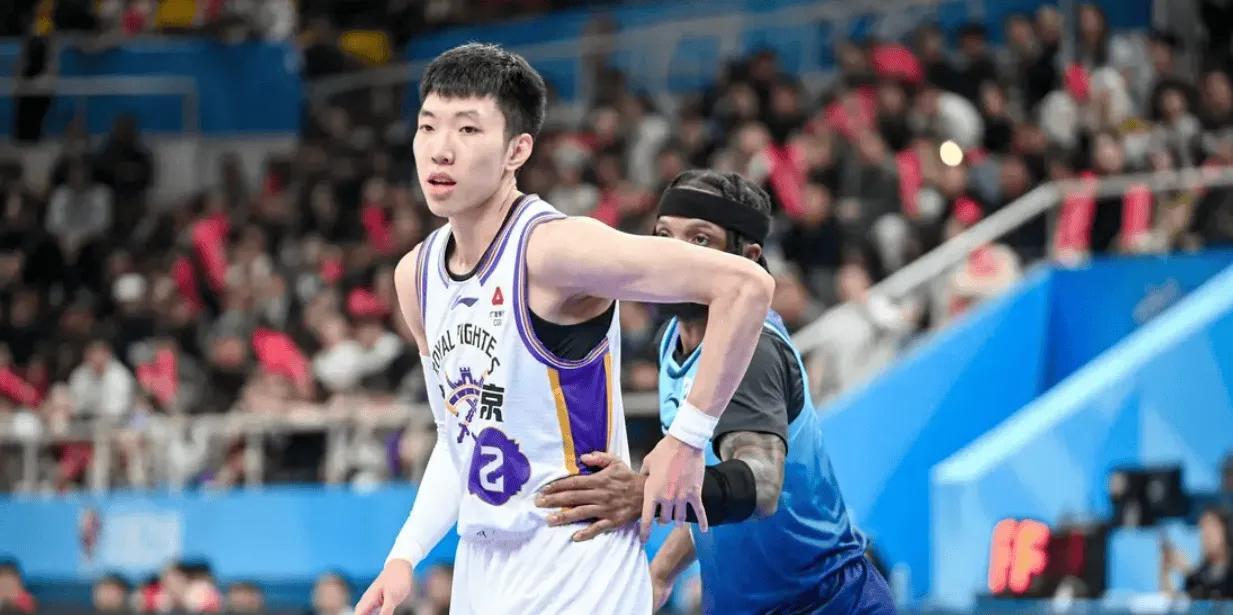 常规赛数据之最！深圳2将霸占三分王，郭昊文得分王，徐昕盖帽王